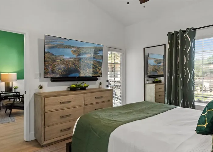 Floor Remodeled Free Parking Direct Wi-fi * Scottsdale